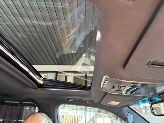 TOYOTA LEXUS LX600 2023 Image 31