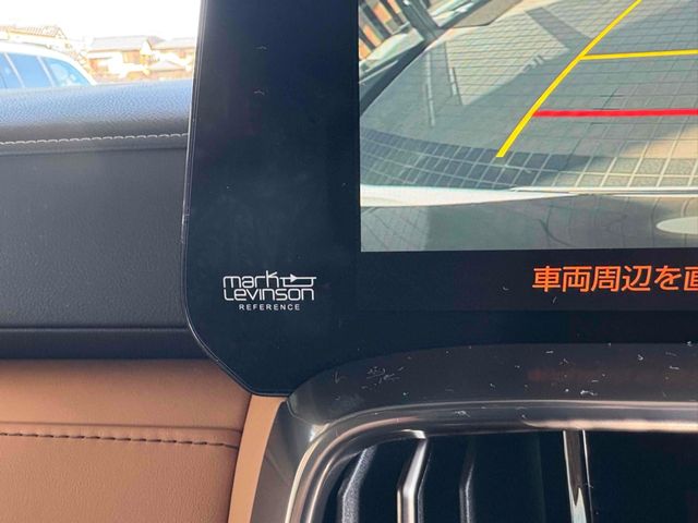 TOYOTA LEXUS LX600 2023 Image 31