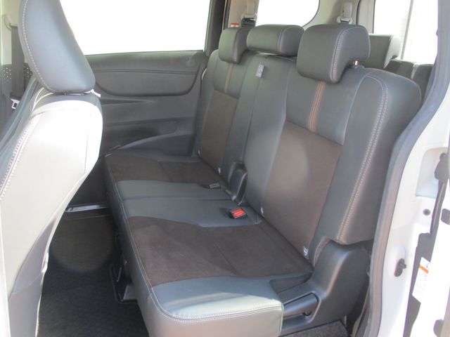 TOYOTA SIENTA HYBRID 2019 Image 31