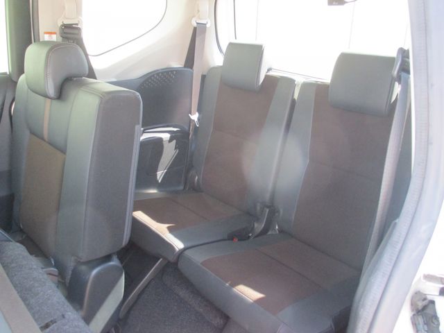 TOYOTA SIENTA HYBRID 2019 Image 31