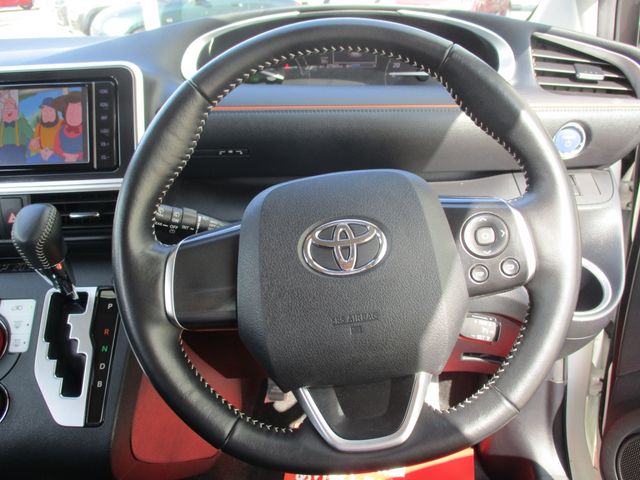 TOYOTA SIENTA HYBRID 2019 Image 31