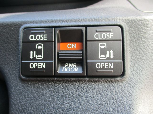 TOYOTA SIENTA HYBRID 2019 Image 31