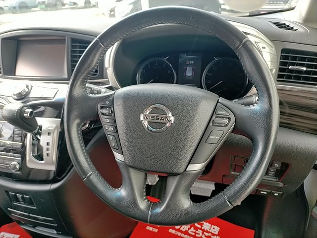 NISSAN ELGRAND 2014 Image 31