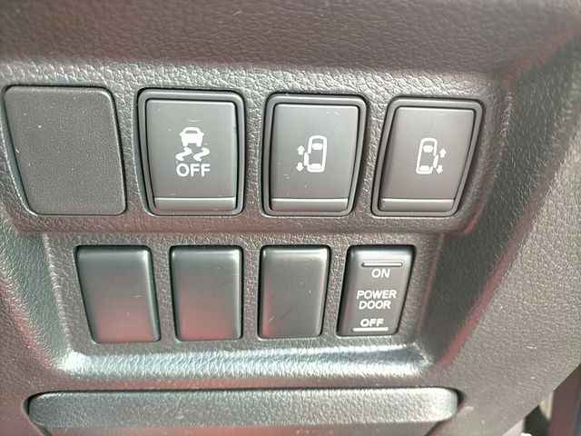 NISSAN ELGRAND 2014 Image 31