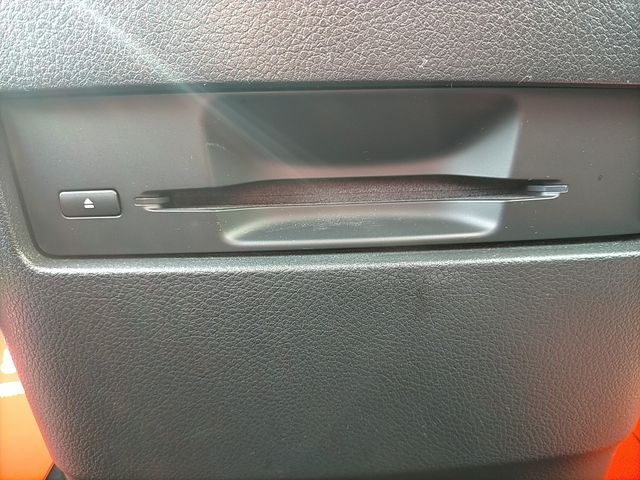 NISSAN ELGRAND 2014 Image 31