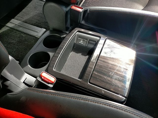 NISSAN ELGRAND 2014 Image 31