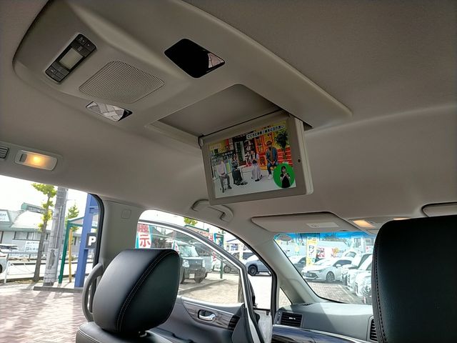 NISSAN ELGRAND 2014 Image 31