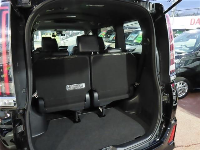 TOYOTA NOAH 2020 Image 31