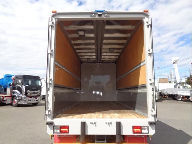 ISUZU FORWARD 2023 Image 31