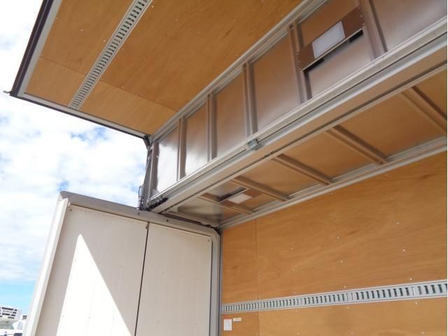 ISUZU FORWARD 2023 Image 31