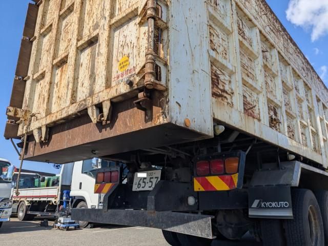 MITSUBISHI FUSOU SUPER GREAT 2015 Image 31