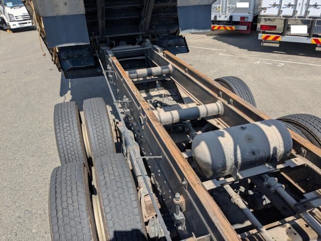 MITSUBISHI FUSOU SUPER GREAT 2015 Image 31