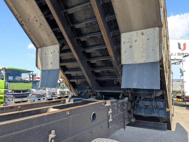 MITSUBISHI FUSOU SUPER GREAT 2015 Image 31