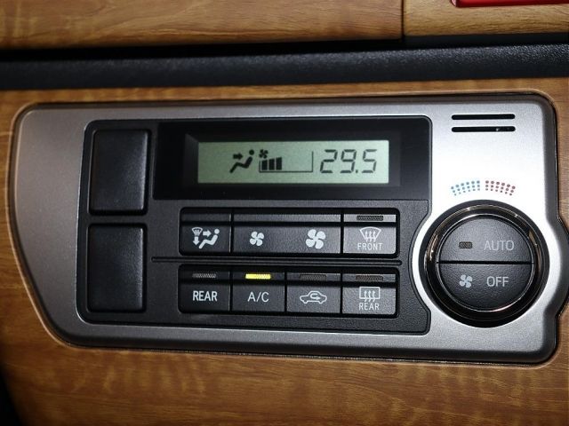 TOYOTA HIACE VAN 2WD 2017 Image 31