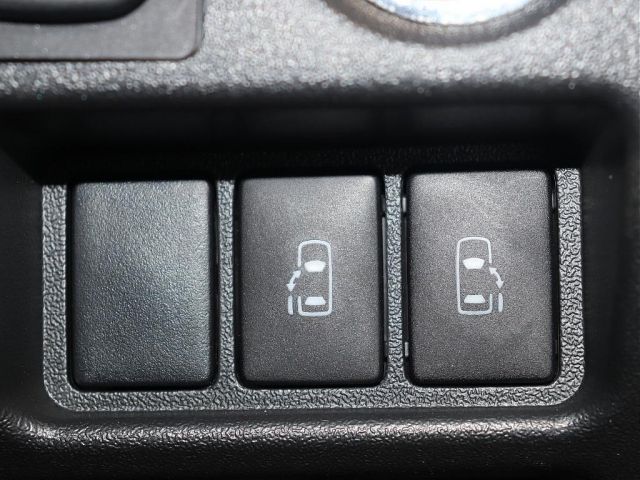 TOYOTA HIACE VAN 2WD 2017 Image 31