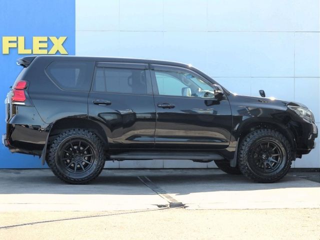 TOYOTA LANDCRUISER PRADO 2019 Image 31