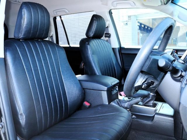 TOYOTA LANDCRUISER PRADO 2019 Image 31