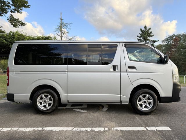 TOYOTA HIACE VAN 4WD 2012 Image 31