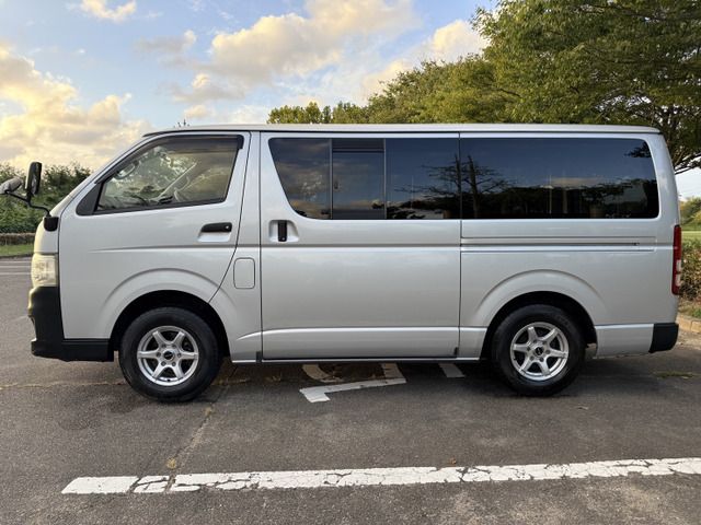 TOYOTA HIACE VAN 4WD 2012 Image 31