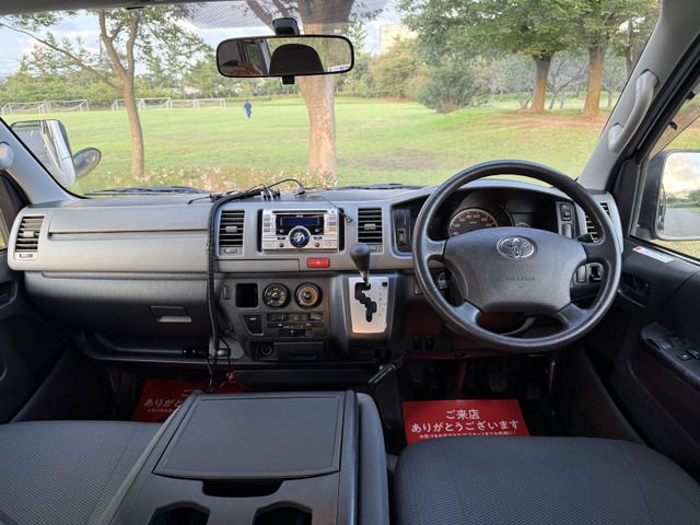 TOYOTA HIACE VAN 4WD 2012 Image 31