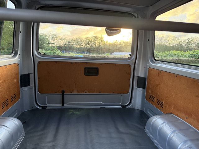 TOYOTA HIACE VAN 4WD 2012 Image 31