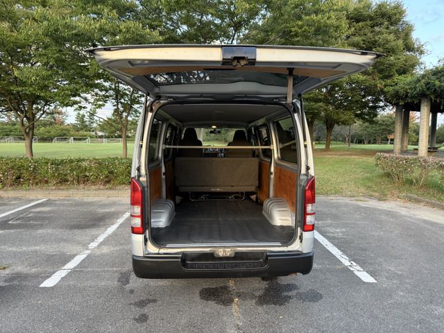 TOYOTA HIACE VAN 4WD 2012 Image 31