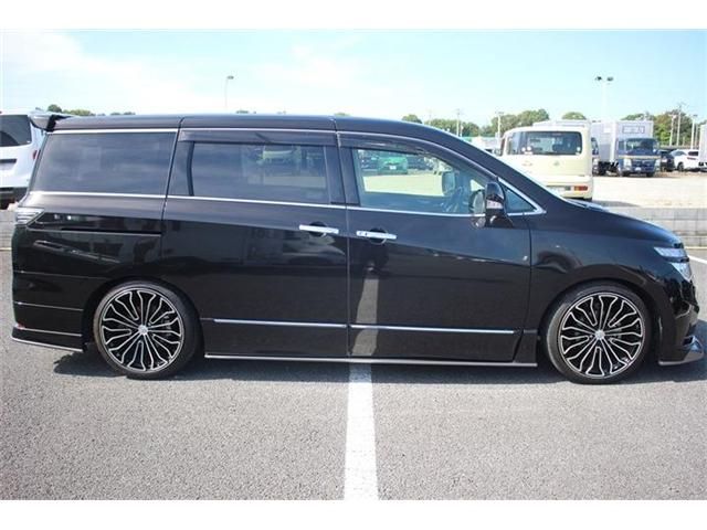 NISSAN ELGRAND 2014 Image 31