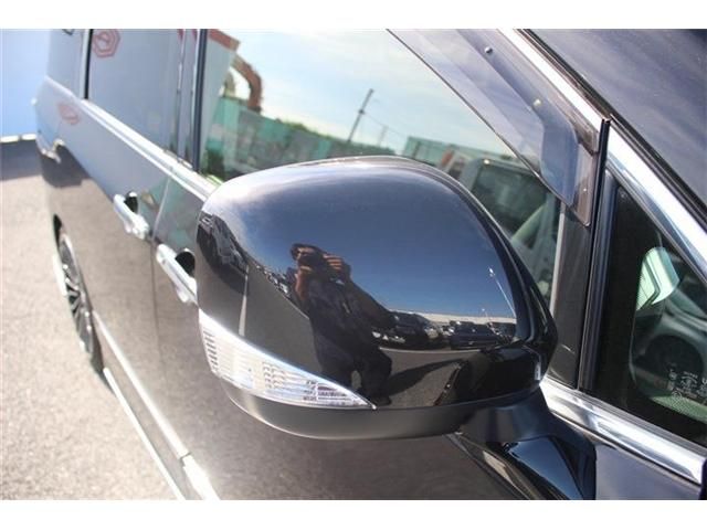 NISSAN ELGRAND 2014 Image 31