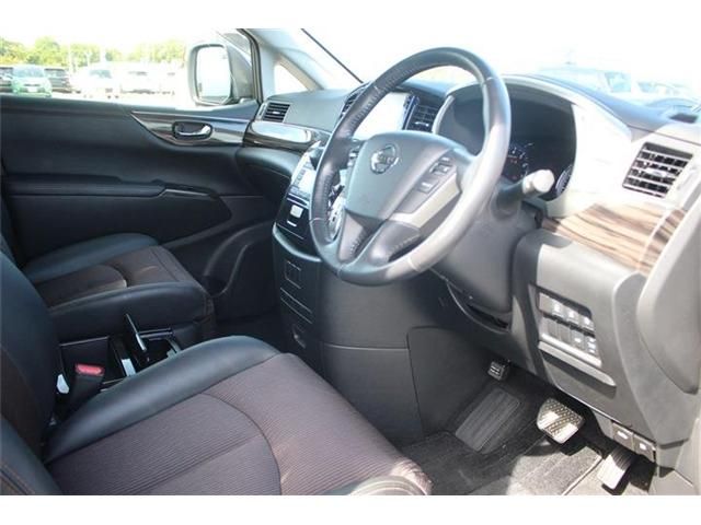 NISSAN ELGRAND 2014 Image 31