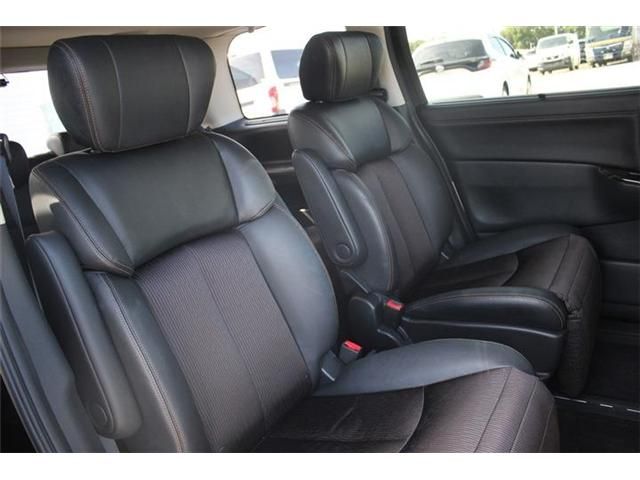 NISSAN ELGRAND 2014 Image 31