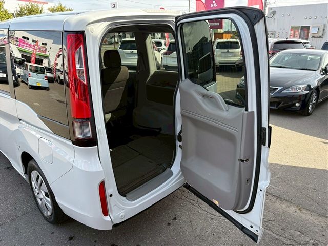 HONDA STEPWAGON 4WD 2019 Image 31