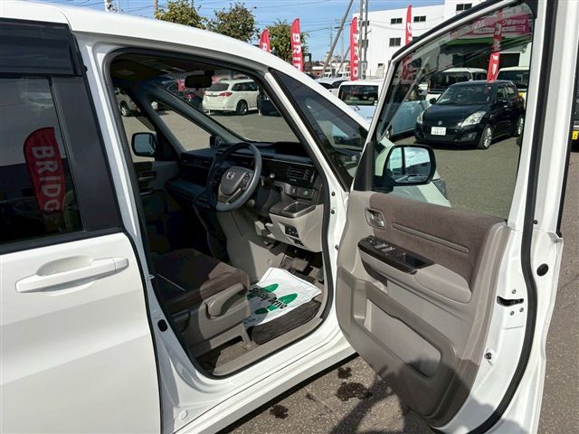 HONDA STEPWAGON 4WD 2019 Image 31