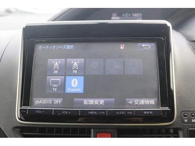 TOYOTA VOXY 2014 Image 31