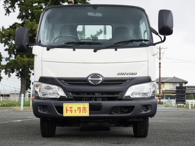 HINO DUTRO 2017 Image 31