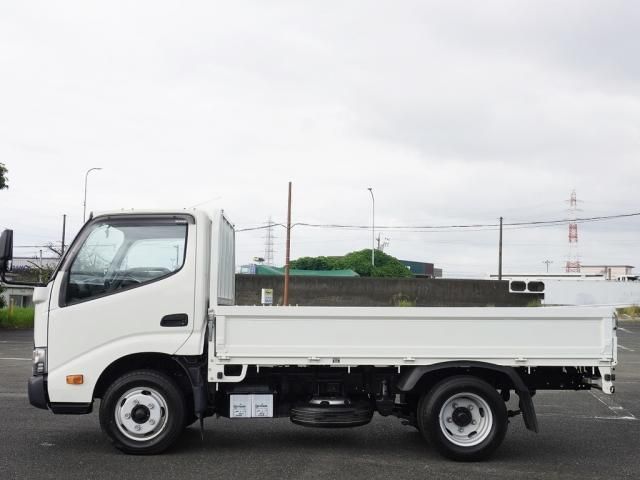 HINO DUTRO 2017 Image 31