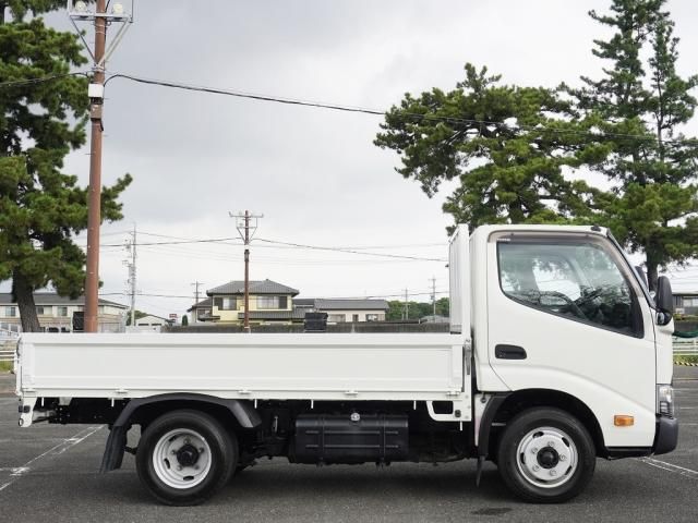 HINO DUTRO 2017 Image 31