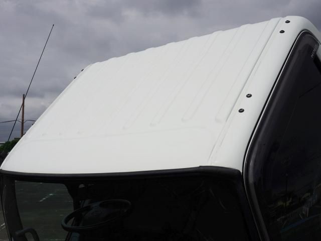 HINO DUTRO 2017 Image 31