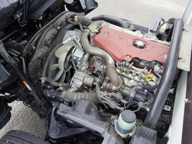 HINO DUTRO 2017 Image 31