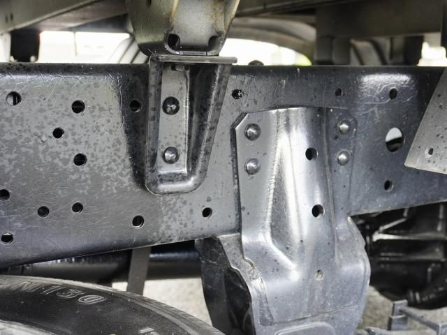 HINO DUTRO 2017 Image 31