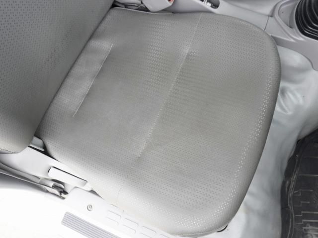 HINO DUTRO 2017 Image 31