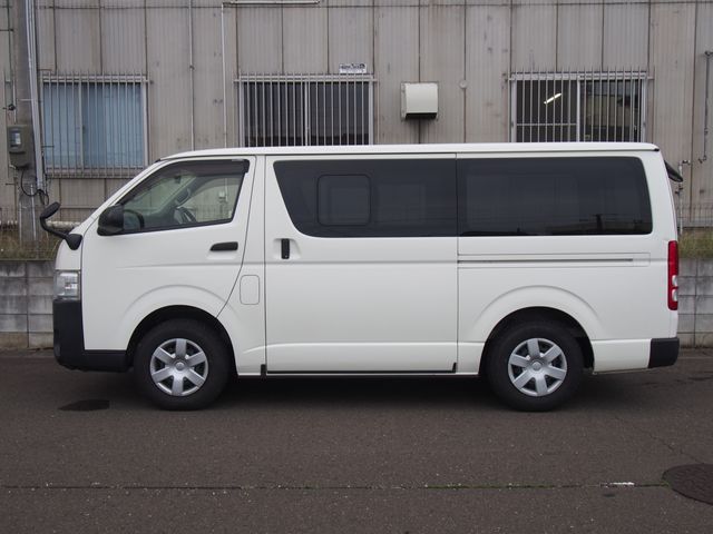 TOYOTA HIACE VAN 4WD 2019 Image 31