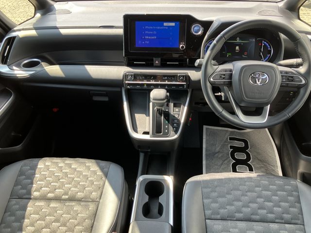 TOYOTA VOXY HYBRID 2023 Image 31