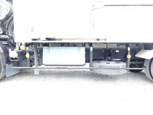 ISUZU ELF 2017 Image 31