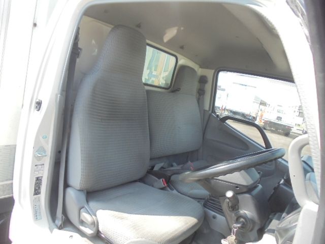 TOYOTA DYNA 2016 Image 31