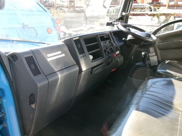 ISUZU ELF 2010 Image 31