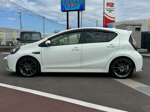 TOYOTA AQUA 2015 Image 31