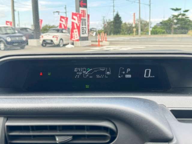 TOYOTA AQUA 2015 Image 31