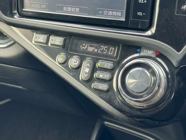 TOYOTA AQUA 2015 Image 31