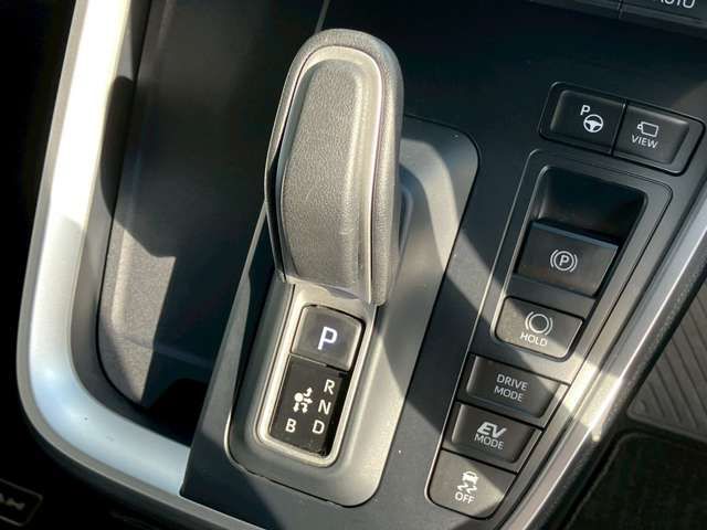 TOYOTA NOAH HYBRID 4WD 2023 Image 31