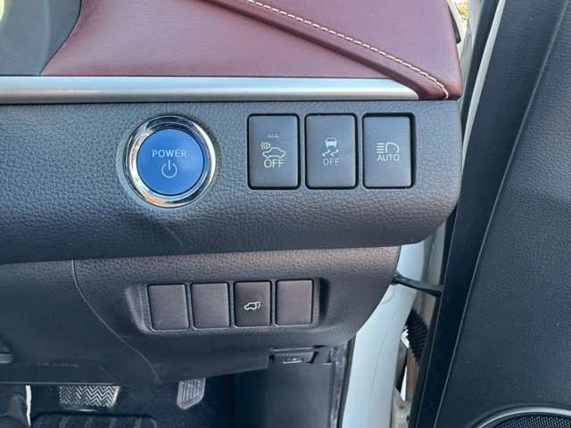 TOYOTA HARRIER HYBRID 2014 Image 31